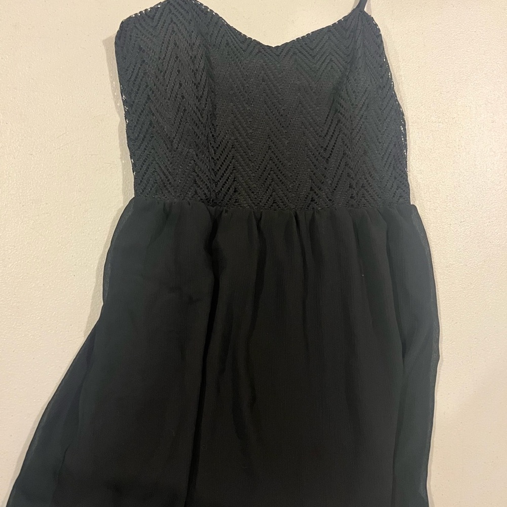 Elegant Black Sleeveless Dress